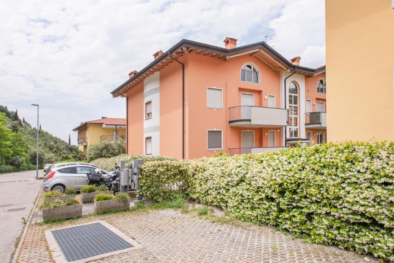 Casa Joanna Apartment Torbole Sul Garda Екстериор снимка
